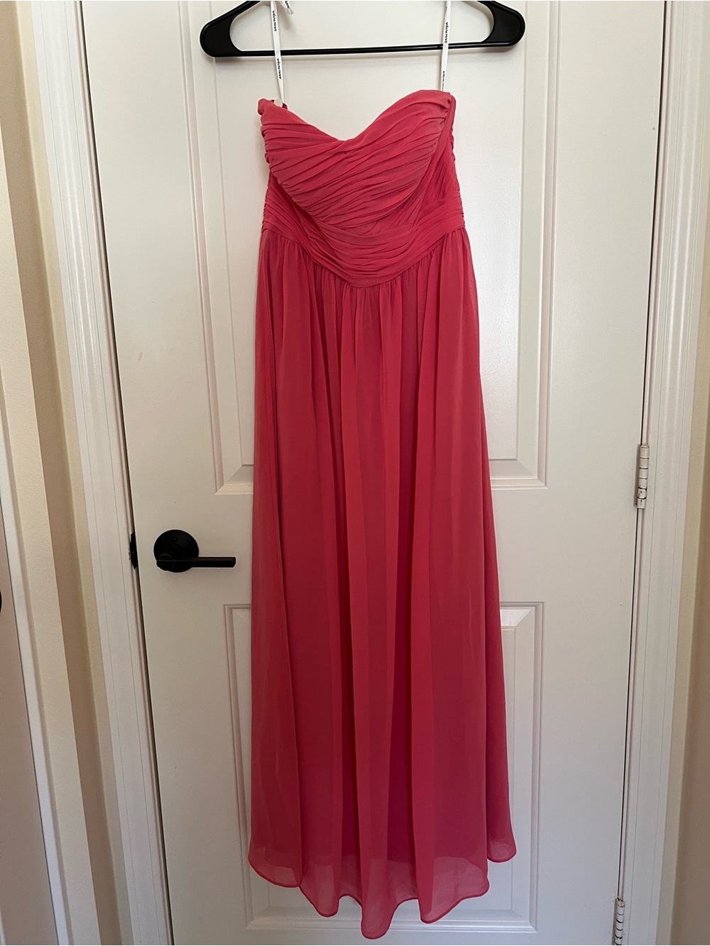 Donna Morgan Fuchsia Strapless Pleated Chiffon Dress
